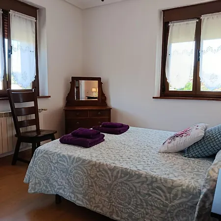 بيت للعطل R2R - La Casina En Sebreno - 13A05 *